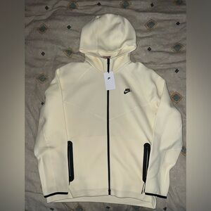 Nike Men's Tech Fleece Full-Zip Hoodie Coconut Milk Black FB7921-113 new